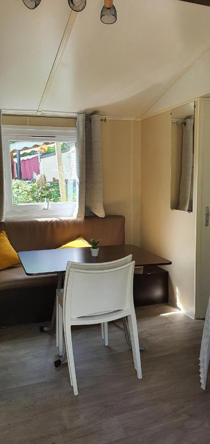 Mobil Home Climatise 6 Personnes La Roque-d'Antheron Buitenkant foto