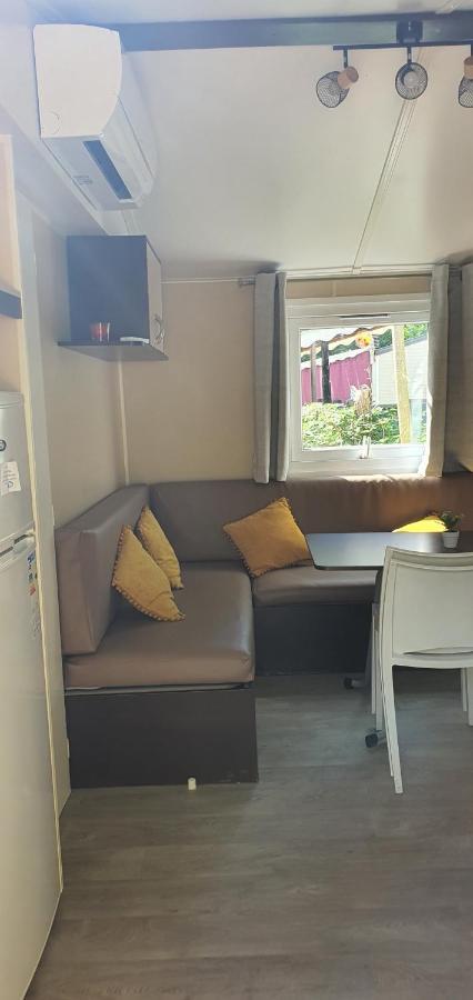 Mobil Home Climatise 6 Personnes La Roque-d'Antheron Buitenkant foto