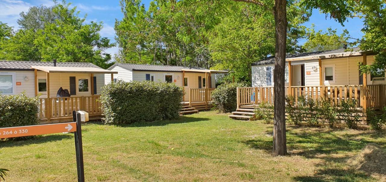 Mobil Home Climatise 6 Personnes La Roque-d'Antheron Buitenkant foto